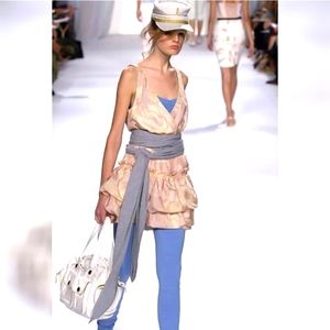 HUGE BKING DOLCE $ GABBANA QEEKENDER